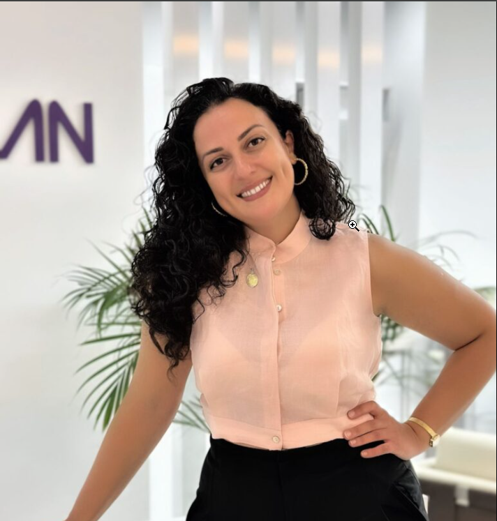 Op. Dr. Elif Ozan